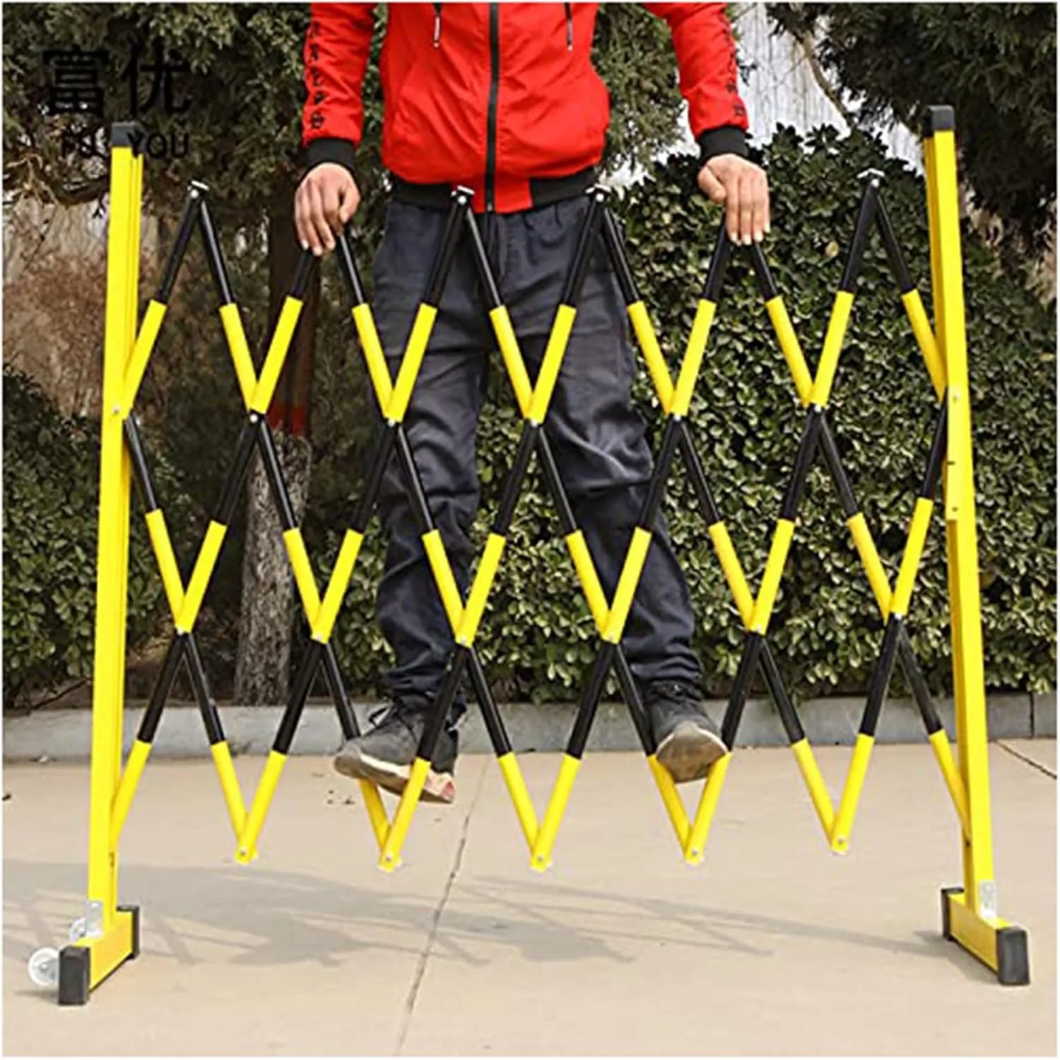 Industrial Expandable Metal Barrier with Casters Easy to Use and Adjust Retractable Traffic Fence,Pet Fence Gate Garden Fence Adjustable (Size : L250cm/8.2ft)